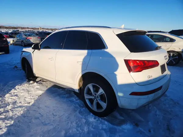 WA1BNAFY7J2090101 2018 AUDI Q5 - Image 2