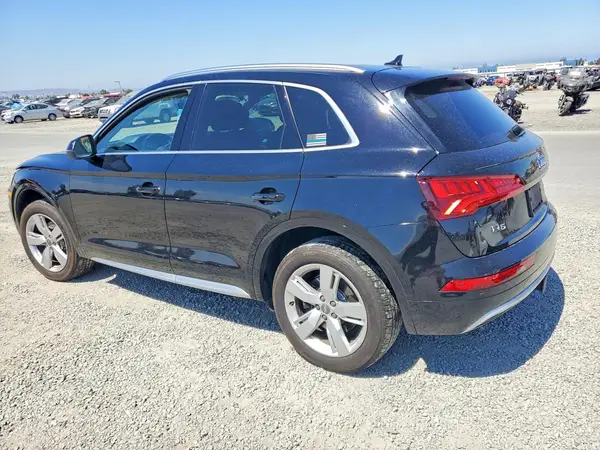 WA1BNAFY7J2094763 2018 AUDI Q5 - Image 2