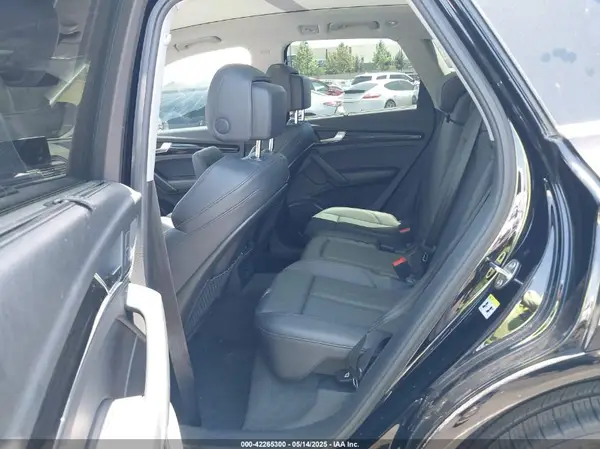 WA1BNAFY7J2094777 2018 AUDI Q5 - Image 8