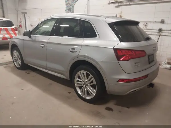 2018 AUDI Q5 IAAI lot 44545123 auction photo 3