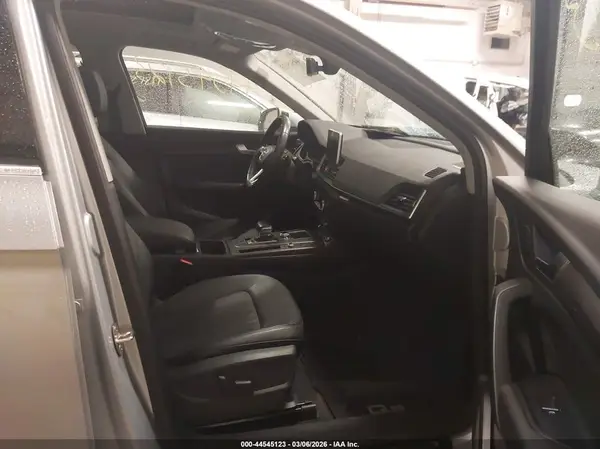 2018 AUDI Q5 IAAI lot 44545123 auction photo 5