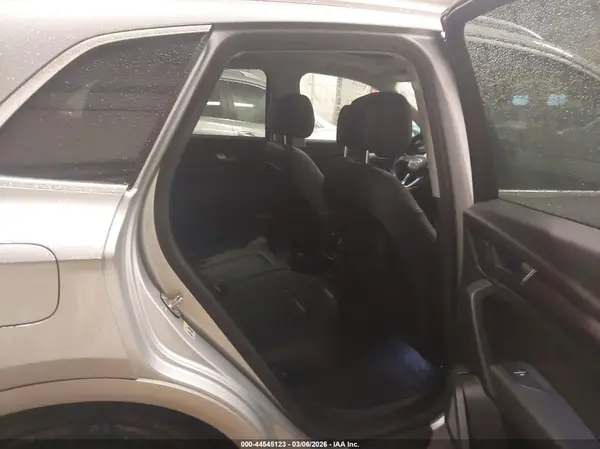 2018 AUDI Q5 IAAI lot 44545123 auction photo 8
