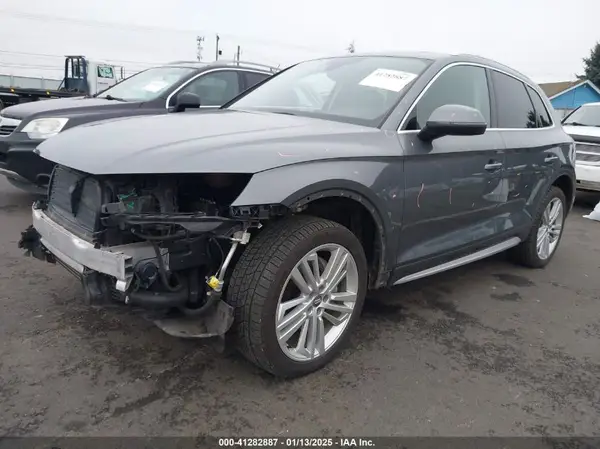 WA1BNAFY7J2106037 2018 AUDI Q5 - Image 2