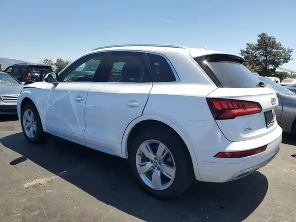 WA1BNAFY7J2106233 2018 AUDI Q5 - Image 2