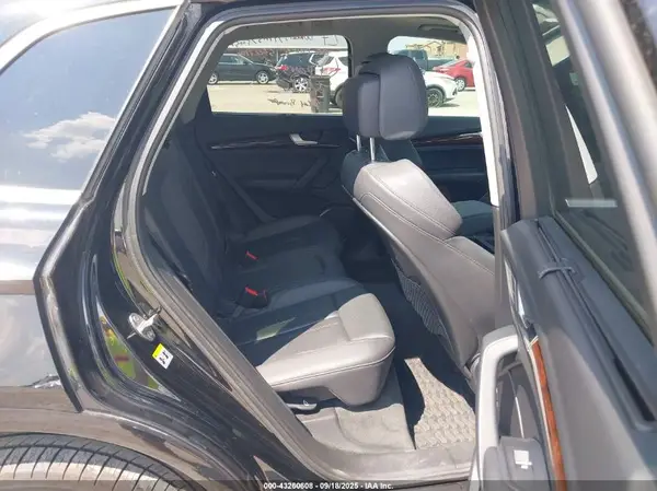 WA1BNAFY7J2107401 2018 AUDI Q5 - Image 8