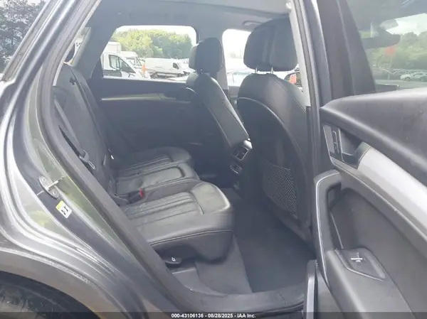 WA1BNAFY7J2109083 2018 AUDI Q5 - Image 8