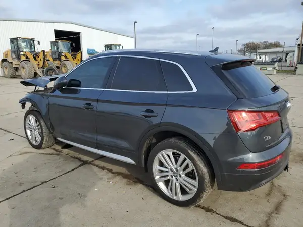 WA1BNAFY7J2110590 2018 AUDI Q5 - Image 2
