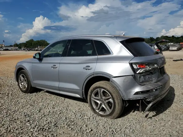WA1BNAFY7J2129043 2018 AUDI Q5 - Image 2