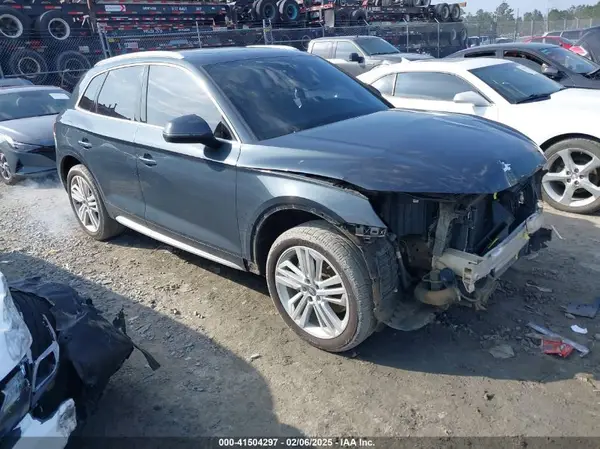 WA1BNAFY7J2142729 2018 AUDI Q5 - Image 1