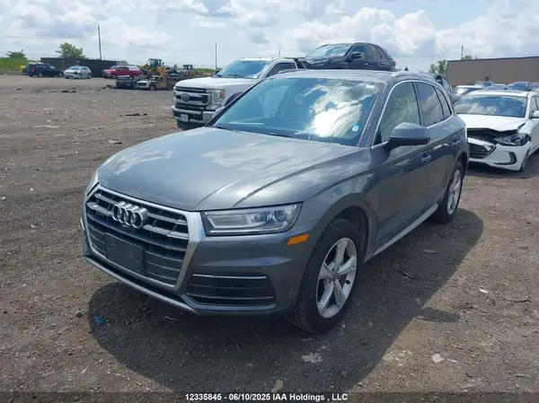 WA1BNAFY7J2152922 2018 AUDI Q5 - Image 2