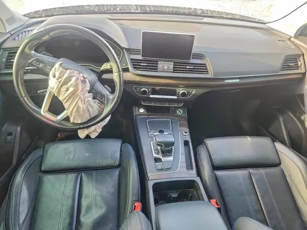 WA1BNAFY7J2157733 2018 AUDI Q5 - Image 8