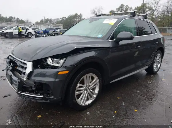 WA1BNAFY7J2196340 2018 AUDI Q5 - Image 2
