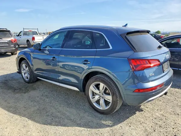 WA1BNAFY7J2205361 2018 AUDI Q5 - Image 2