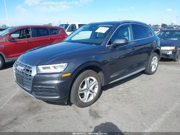 WA1BNAFY7J2206803 2018 AUDI Q5 - Image 2