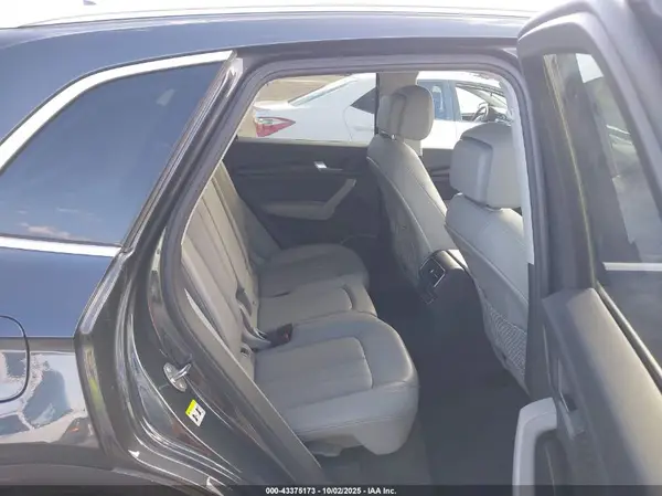 WA1BNAFY7J2206803 2018 AUDI Q5 - Image 8
