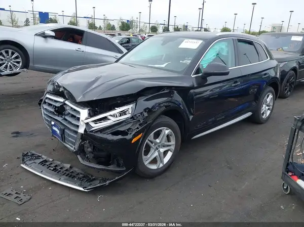 WA1BNAFY7J2207384 2018 AUDI Q5 - Image 2