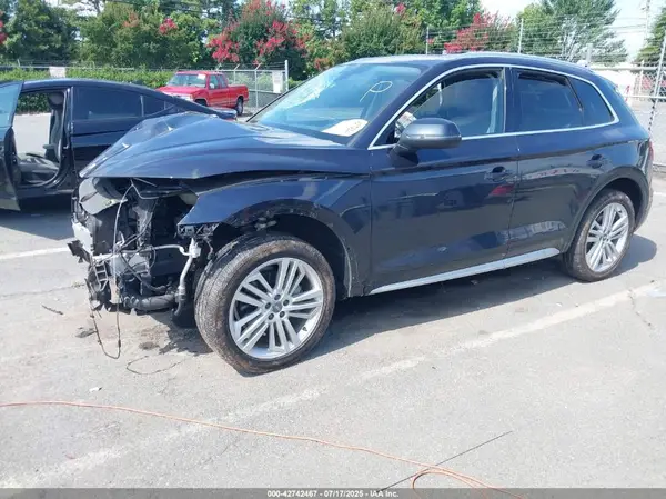 WA1BNAFY7J2210253 2018 AUDI Q5 - Image 2