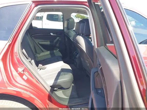 WA1BNAFY7J2211273 2018 AUDI Q5 - Image 8