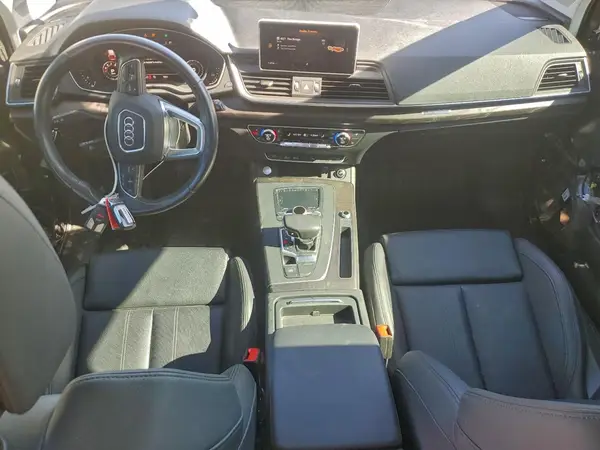 WA1BNAFY7J2215064 2018 AUDI Q5 - Image 8