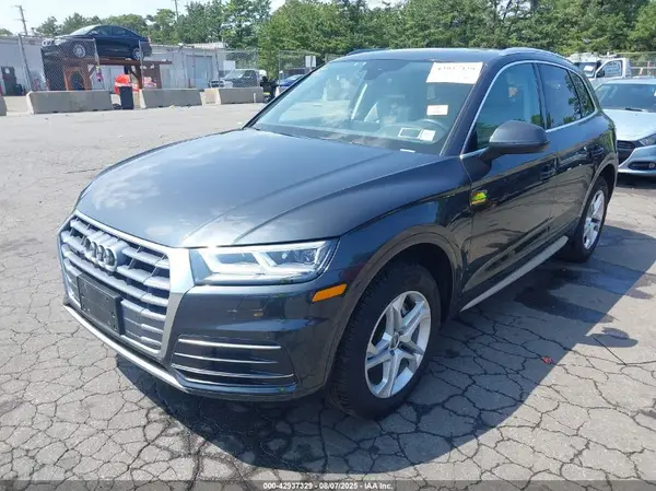 WA1BNAFY7J2215775 2018 AUDI Q5 - Image 2
