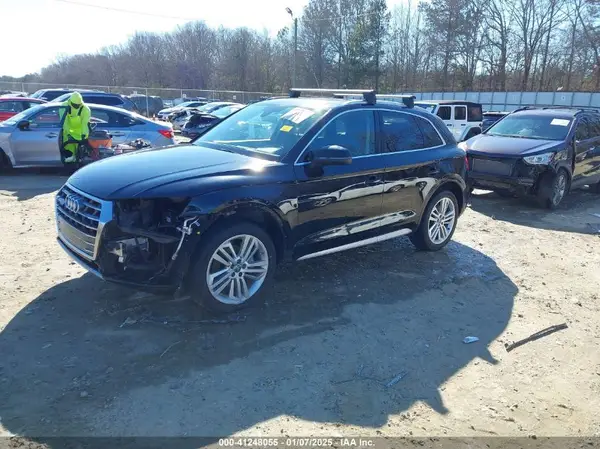 WA1BNAFY7J2215968 2018 AUDI Q5 - Image 2