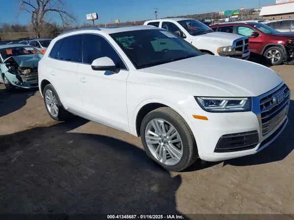 WA1BNAFY7J2217672 2018 AUDI Q5 - Image 1