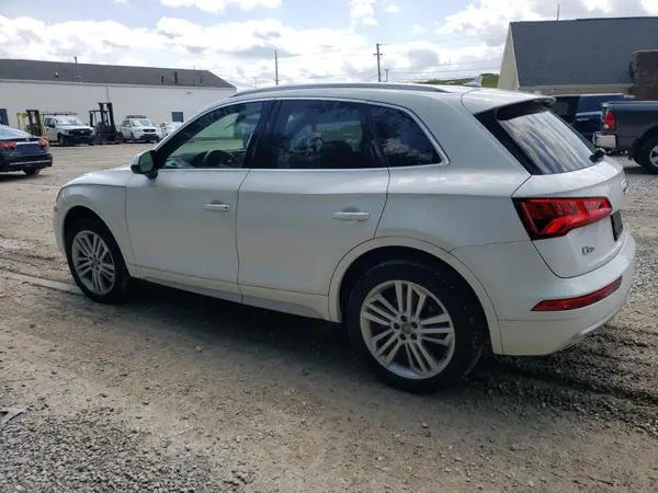 WA1BNAFY7J2241275 2018 AUDI Q5 - Image 2