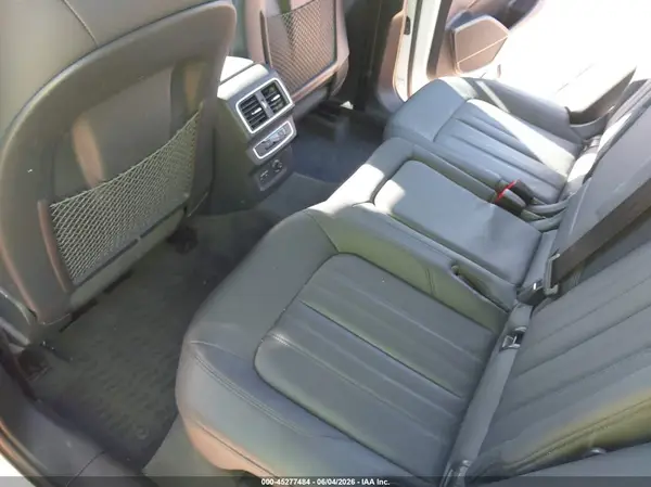 WA1BNAFY7K2021975 2019 AUDI Q5 - Image 8