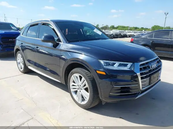 WA1BNAFY7K2022057 2019 AUDI Q5 - Image 1