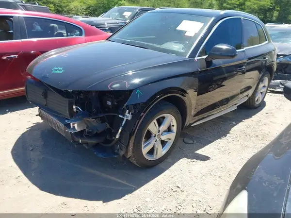 WA1BNAFY7K2023452 2019 AUDI Q5 - Image 2