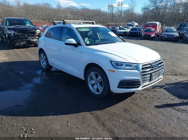 WA1BNAFY7K2035052 2019 AUDI Q5 - Image 1