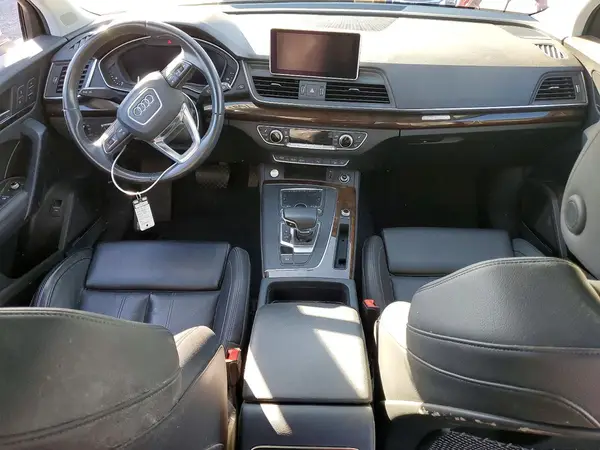 WA1BNAFY7K2041143 2019 AUDI Q5 - Image 8