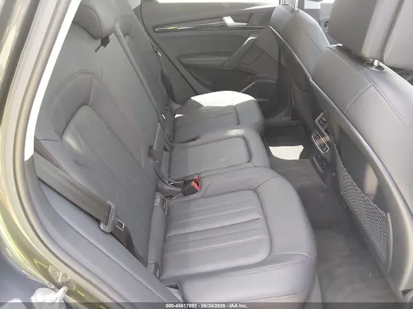 WA1BNAFY7K2042583 2019 AUDI Q5 - Image 8