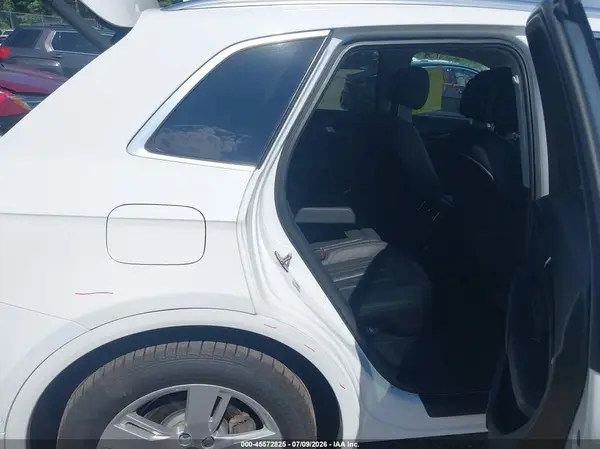 WA1BNAFY7K2048285 2019 AUDI Q5 - Image 8