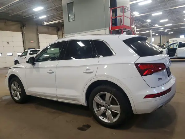 WA1BNAFY7K2056340 2019 AUDI Q5 - Image 2