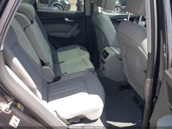 WA1BNAFY7K2064079 2019 AUDI Q5 - Image 8