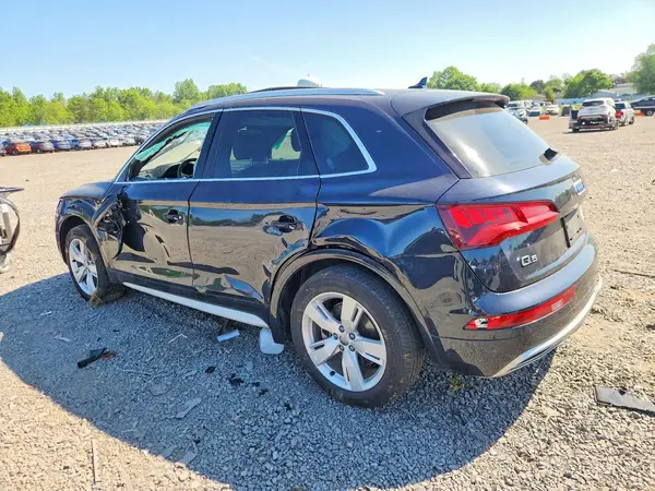 WA1BNAFY7K2073753 2019 AUDI Q5 - Image 2