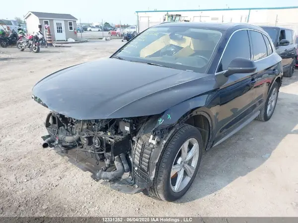 WA1BNAFY7K2076216 2019 AUDI Q5 - Image 2