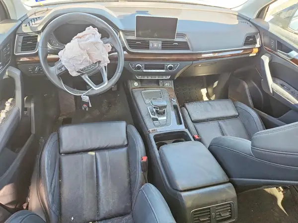 WA1BNAFY7K2092626 2019 AUDI Q5 - Image 8