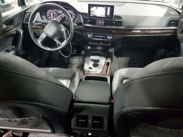 WA1BNAFY7K2092836 2019 AUDI Q5 - Image 8
