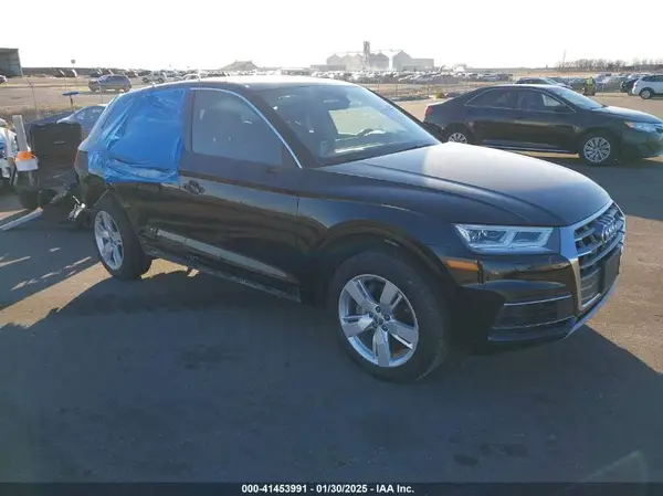 WA1BNAFY7K2107397 2019 AUDI Q5 - Image 1