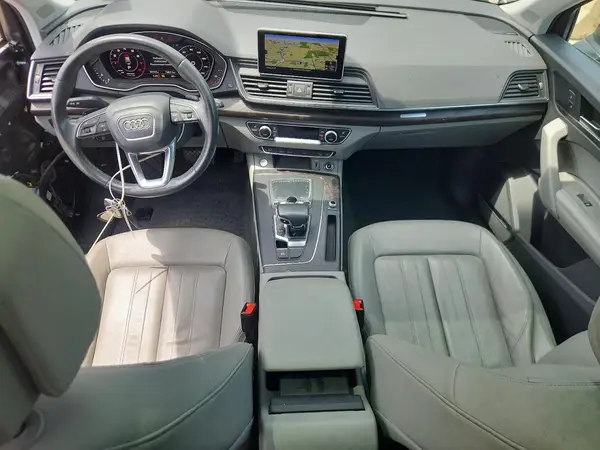 WA1BNAFY7K2116178 2019 AUDI Q5 - Image 8