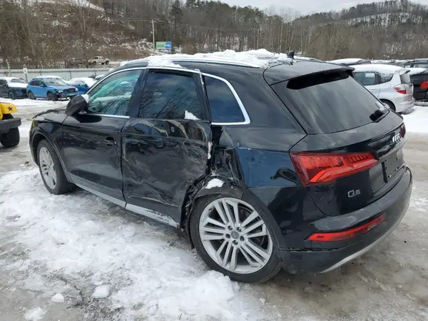 WA1BNAFY7K2121459 2019 AUDI Q5 - Image 2