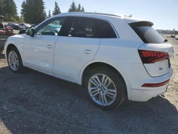 WA1BNAFY7K2124412 2019 AUDI Q5 - Image 2