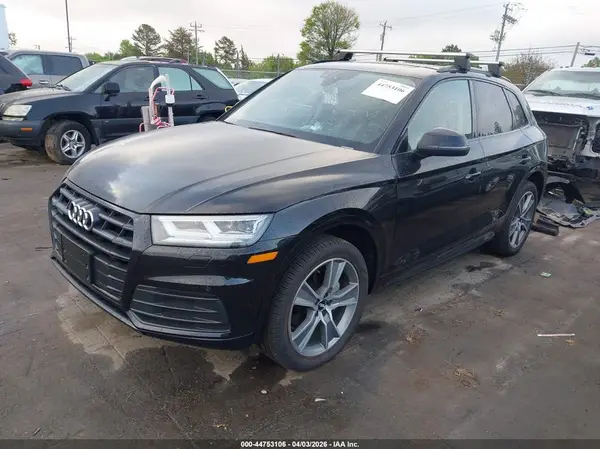 WA1BNAFY7K2125883 2019 AUDI Q5 - Image 2