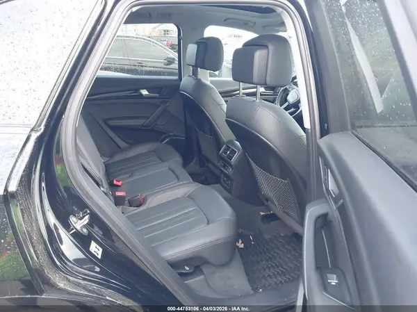 WA1BNAFY7K2125883 2019 AUDI Q5 - Image 8