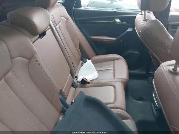 WA1BNAFY7K2142375 2019 AUDI Q5 - Image 8