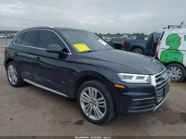 WA1BNAFY7K2142988 2019 AUDI Q5 - Image 1