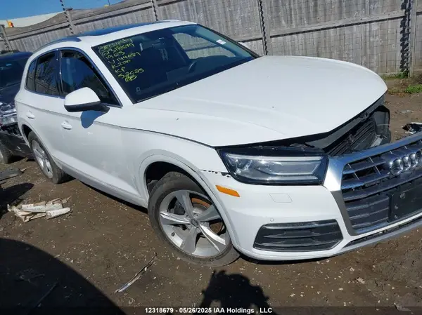 WA1BNAFY7K2144031 2019 AUDI Q5 - Image 1
