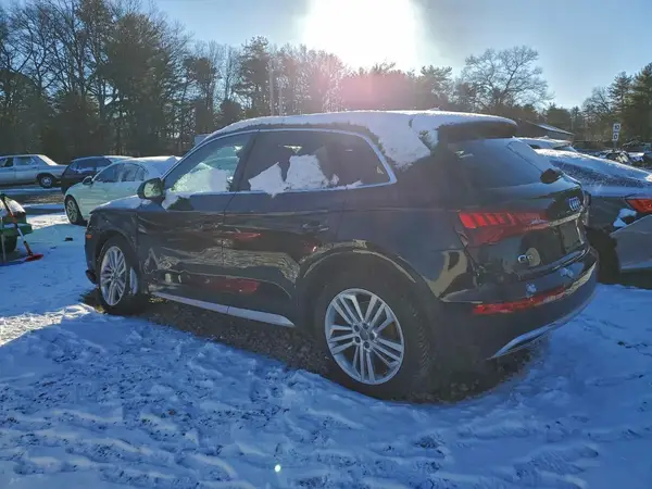 WA1BNAFY7L2018432 2020 AUDI Q5 - Image 2